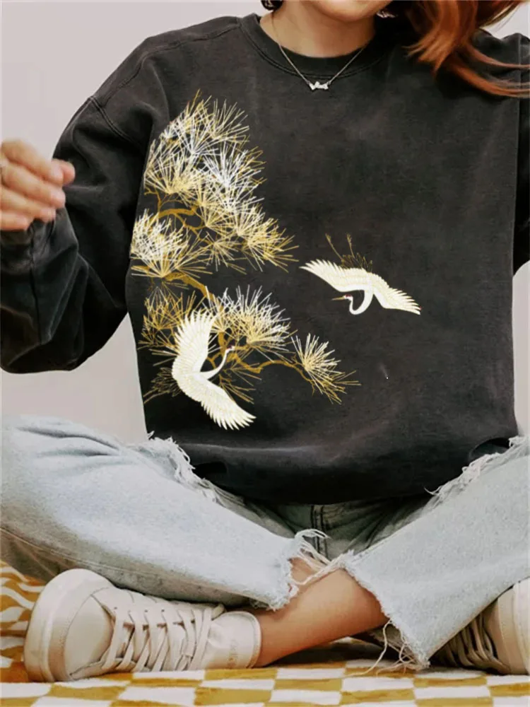 Golden Japanese Cranes Art Vintage Cozy Sweatshirt