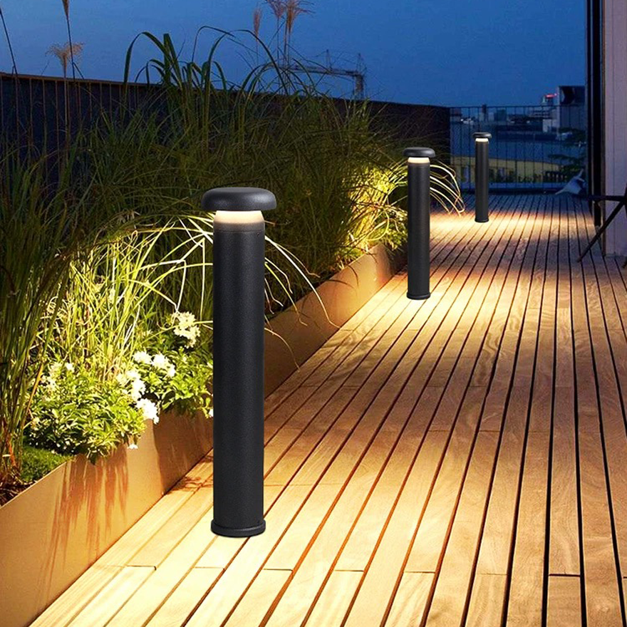 Minimalist Metal And Acrylic Cylinder Aisle Outdoor Path Light, Black