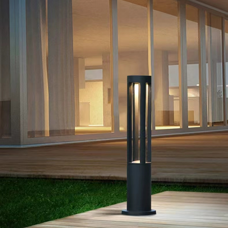 Minimalist Metal Cylindrical Garden Outdoor Pillar Light, Black