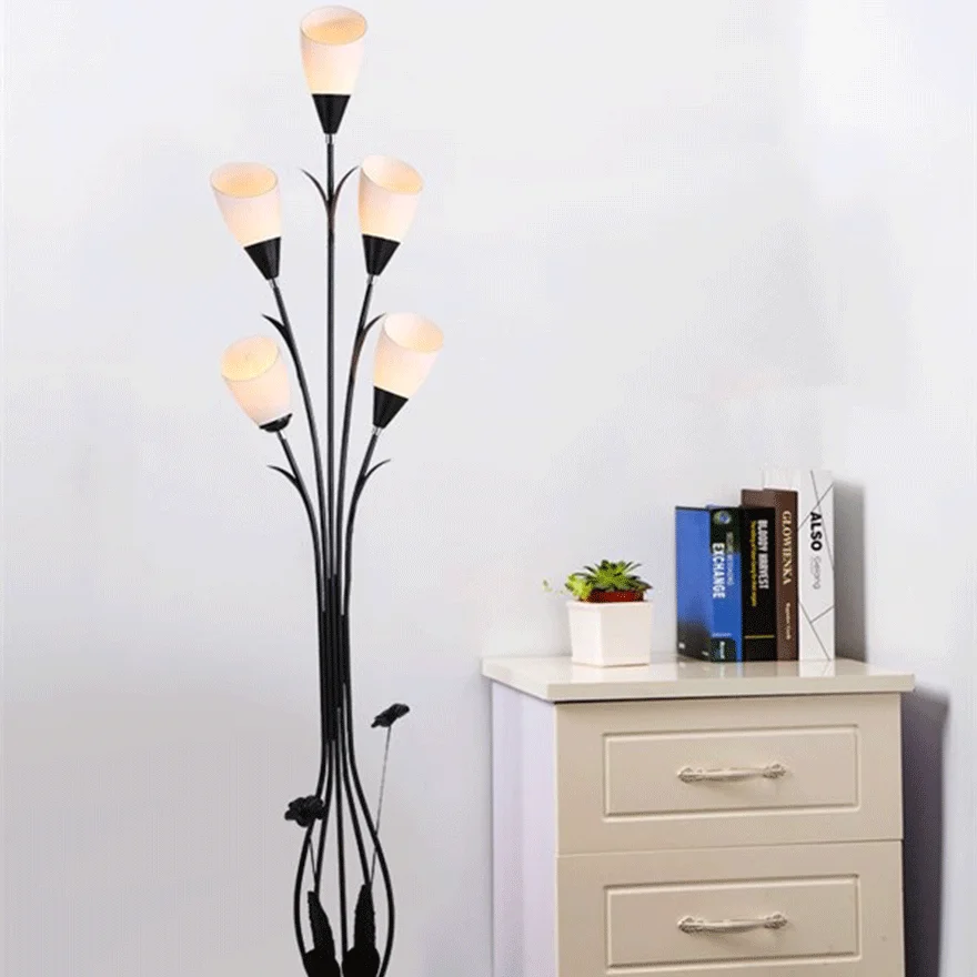 Natural Metal And Acrylic Flower Branching Living Room Floor Lamp, Black