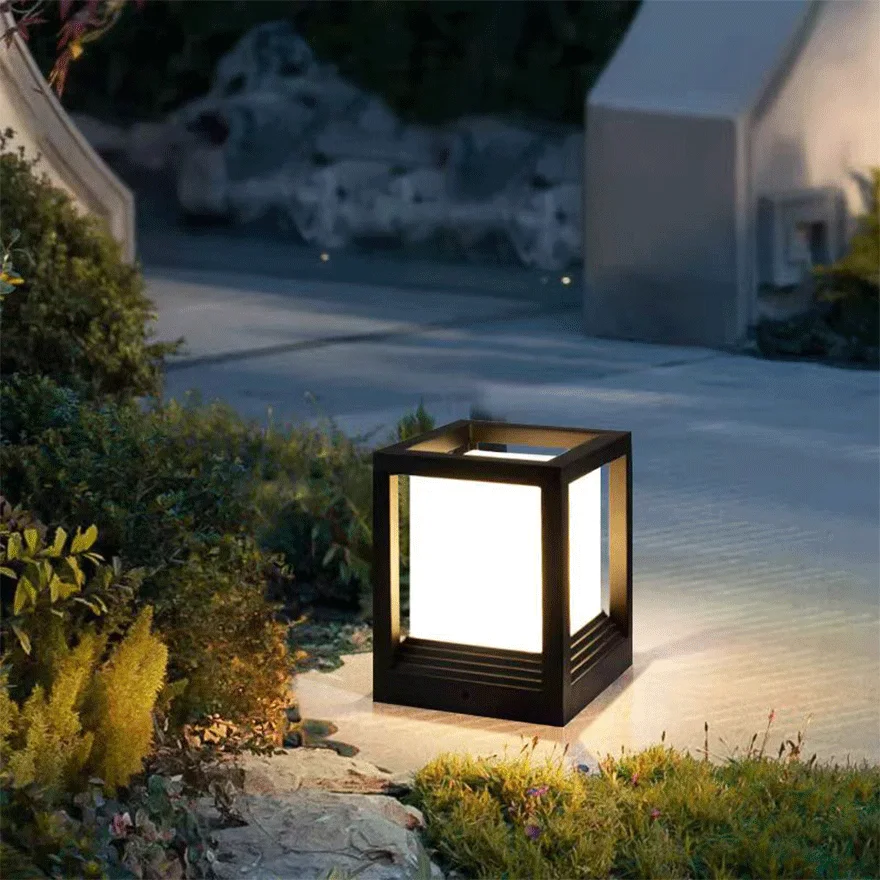 Minimalist Metal Square Garden Outdoor Lamp, Black